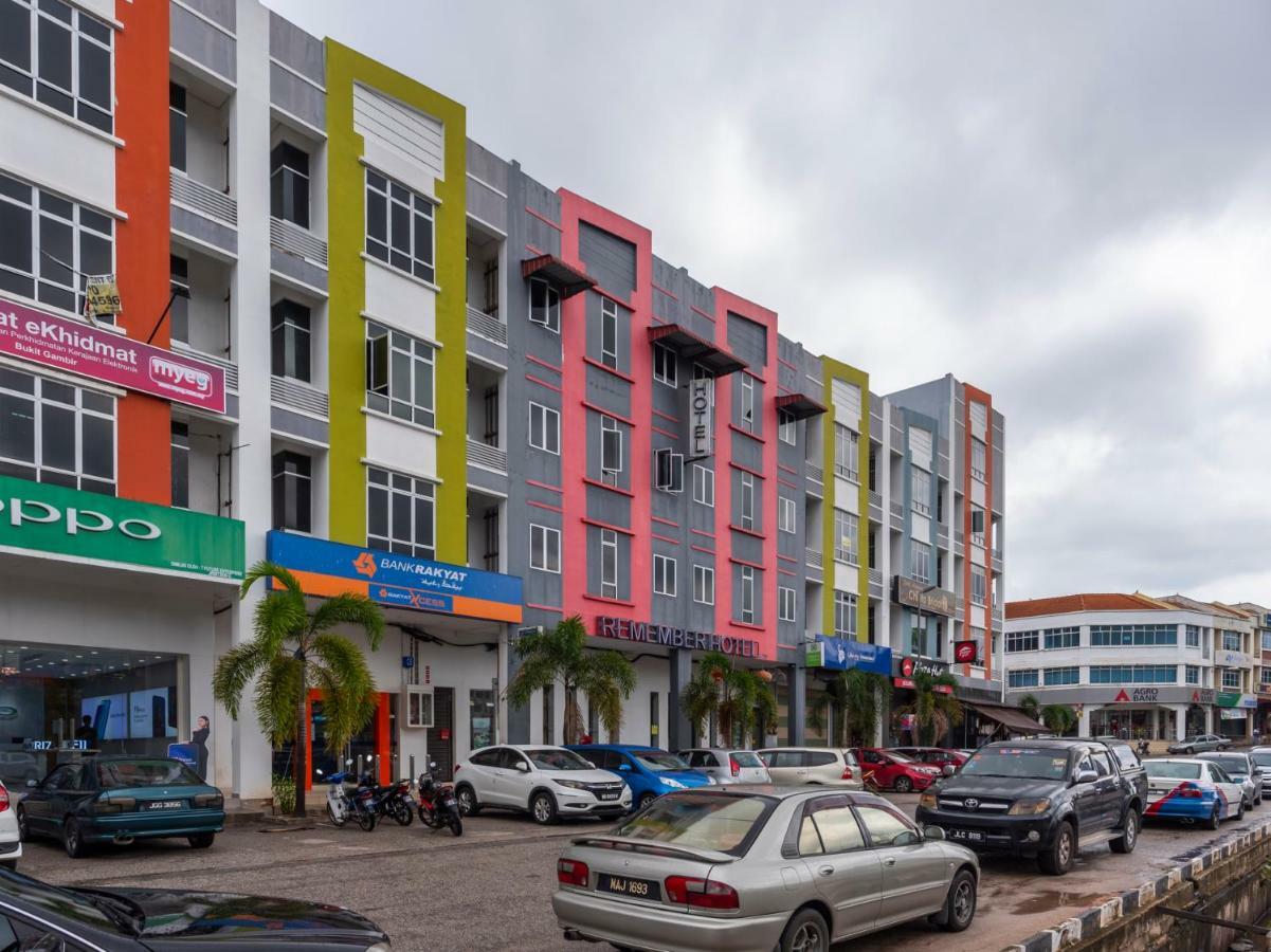 Remember Hotel Bukit Gambir Ngoại thất bức ảnh