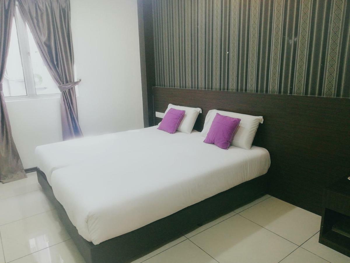 Remember Hotel Bukit Gambir Ngoại thất bức ảnh