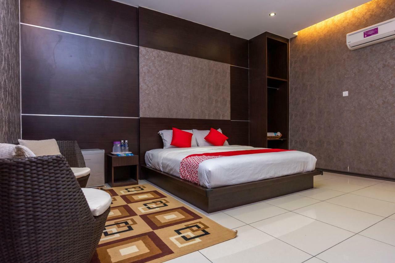 Remember Hotel Bukit Gambir Ngoại thất bức ảnh