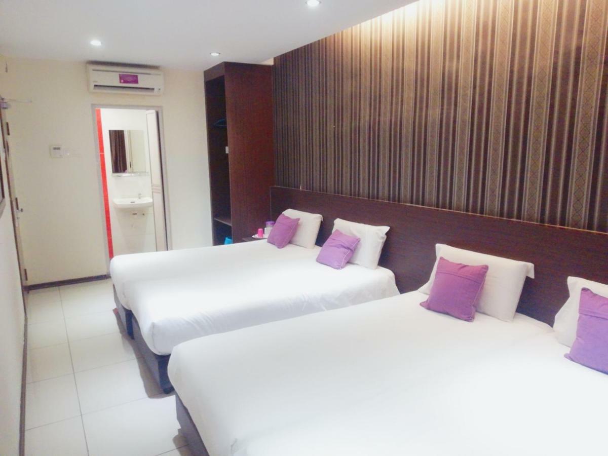 Remember Hotel Bukit Gambir Ngoại thất bức ảnh